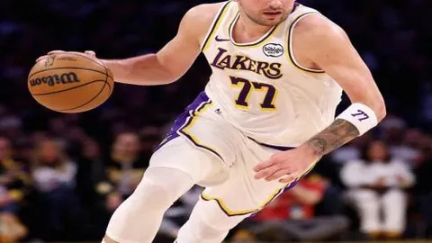 亚历山大砍下50分8篮板，雷霆主场力克太阳